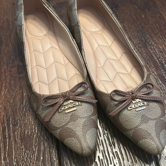 Coach ANNABEL BALLET COACH C2913 KHAKI/SADDLE 6 Flats - Picture 7 of 10